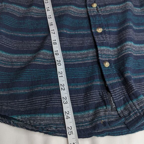 Valor Collective Casual Men’s Button Down - Picture 6 of 8